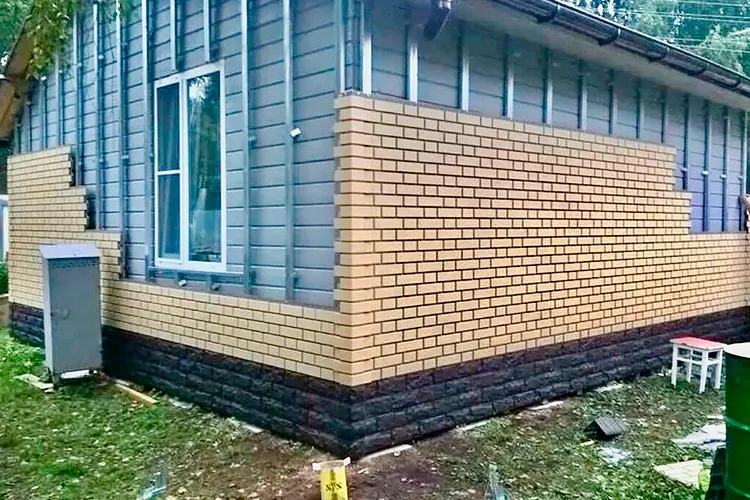 Монтаж фасада для дома